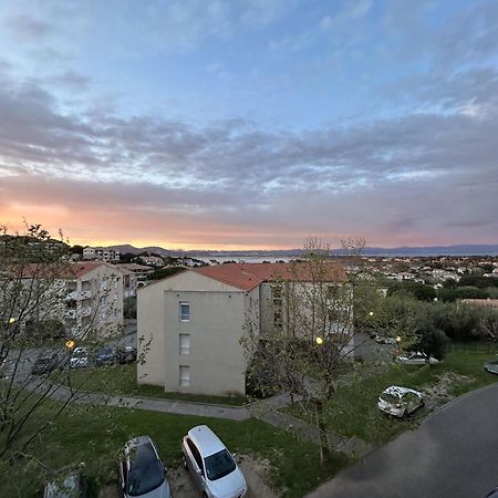 Superbe Duplex Refait A Neuf ! Διαμέρισμα Ιέρ Εξωτερικό φωτογραφία