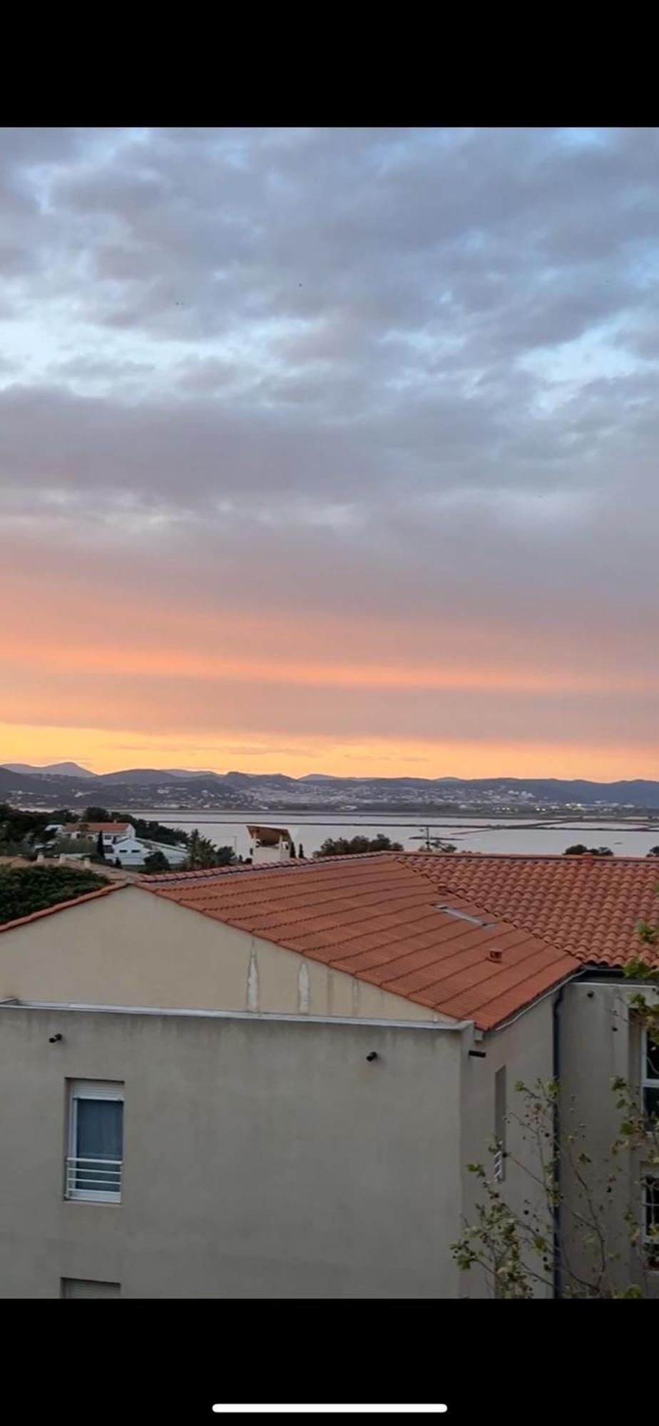 Superbe Duplex Refait A Neuf ! Διαμέρισμα Ιέρ Εξωτερικό φωτογραφία